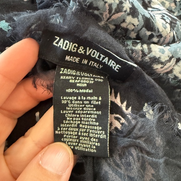 ZADIG & VOLTAIRE Kerry Flower Dog Scarf - Picture 3 of 5